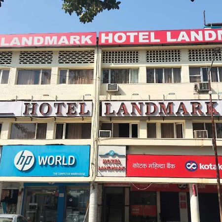 Hotel Landmark Chandigarh Ngoại thất bức ảnh